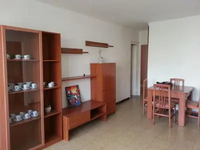 Biblioteca en el apartamento