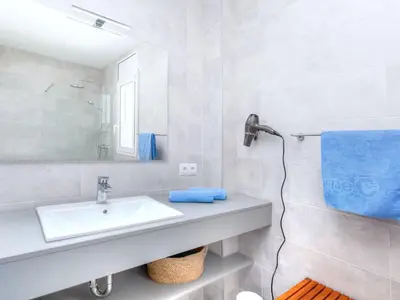 Un baño de Holiday Home Almendro by Interhome