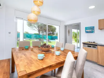 Una cocina o zona de cocina en Holiday Home Almendro by Interhome