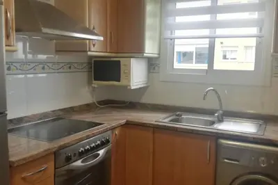 Una cocina o zona de cocina en BRAVAHOLIDAYS-240-Sta Cruz-7-21