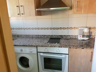 Una cocina o zona de cocina en BRAVAHOLIDAYS-110-Kristel-6-33