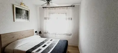 Cama o camas de una habitación en BRAVAHOLIDAYS-250-Poblet