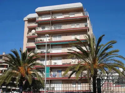 Edificio en el que se encuentra el apartamento