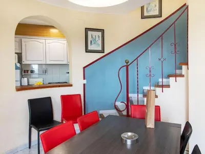 Una cocina o zona de cocina en Holiday Home Bella Vista by Interhome