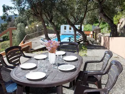 Piscina en o cerca de Holiday Home Mas Ambros by Interhome