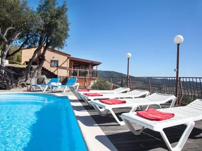 Piscina en o cerca de Holiday Home Mas Ambros by Interhome