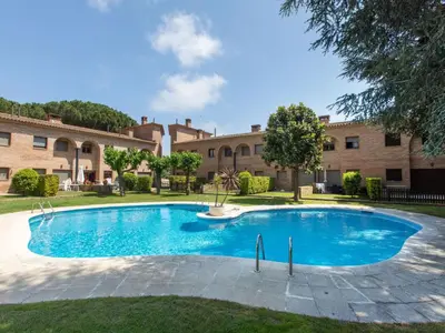 Piscina en o cerca de Holiday Home Club by Interhome
