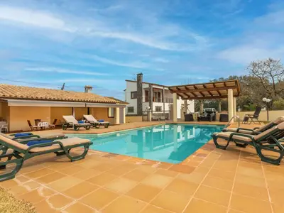 Piscina en o cerca de Holiday Home Can Cals by Interhome