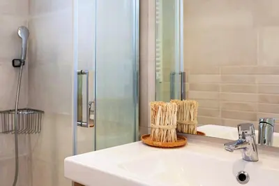 Un baño de Charming apartment in Llafranc - city view, 70 m²