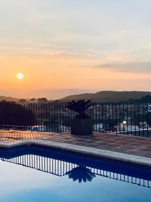 Piscina en o cerca de Charming & Peaceful apartment Begur with Swimming pool