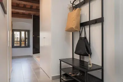 Una televisión o centro de entretenimiento en Flalteli Rambla 5 4-1