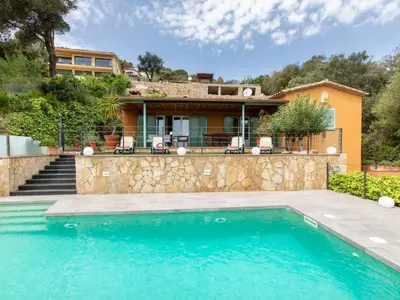 Piscina en o cerca de Holiday Home Gloria by Interhome