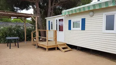 Edificio en el que se encuentra el camping