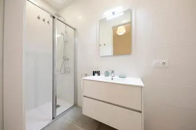 Un baño de Bravissimo Pont Areny, modern 3 bedroom apartment