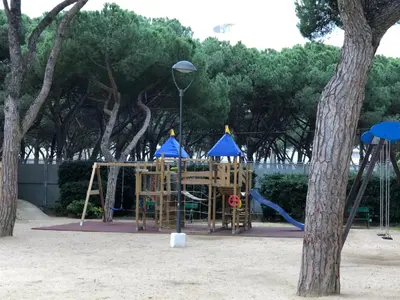 Zona de juegos infantil en Beta's place - Apartamento primera línea de playa