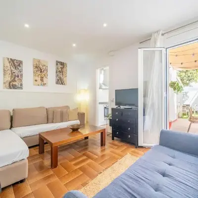 HomeHolidaysRentals Arlene