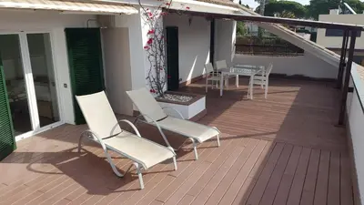 Un balcón o terraza de Encantador apartamento en S'Agaró-Platja de Aro