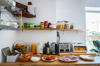 Comida en o cerca of this country house