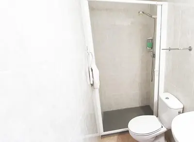 Un baño de Hotel Mireia