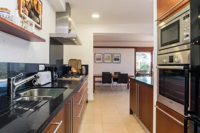 Una cocina o zona de cocina en AR-2 CALELLA DE PALAFRUGELL 8 PAX
