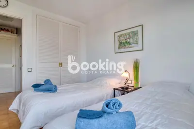 Cama o camas de una habitación en Les brises 2 Apartament per 4 persones amb vistes a la badia de S'Agaró