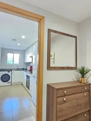 Plano de Comfortable apartment with a swimming pool, 250m to the sea.