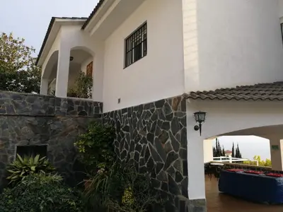 Edificio en el que se encuentra la casa o chalet