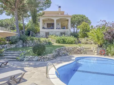 Piscina en o cerca de Villa in Arenys de Mar with Sea View