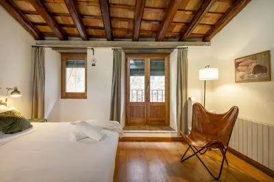 Cama o camas de una habitación en Sleep & Stay Arab Baths Ático Apartment