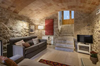 Zona de estar de Apartamento Baños Arabes con jardín
