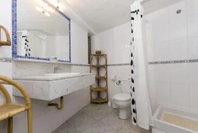 Un baño de Club Villamar - Ervina