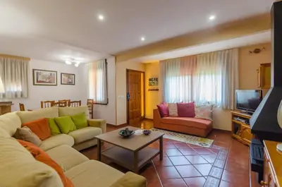 Una televisión o centro de entretenimiento en Club Villamar - Tatatoa