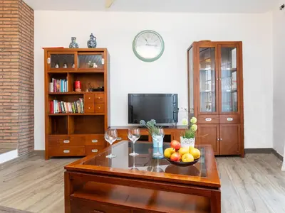 Una televisión o centro de entretenimiento en Holiday Home Cap de Tossa by Interhome