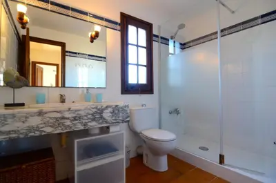 Un baño de MAS D'EN GOU 3