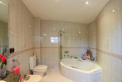 Un baño de Club Villamar - La Vue
