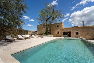 Piscina en o cerca de Deco - Casa Castell de Peratallada