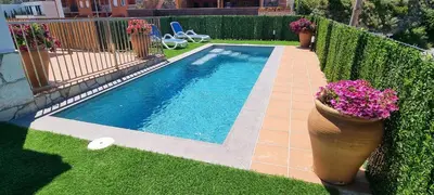 Piscina en o cerca de Casa Adela