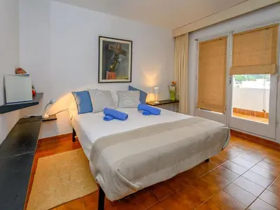 Cama o camas de una habitación en Holiday Home La Marina Blanca by Interhome