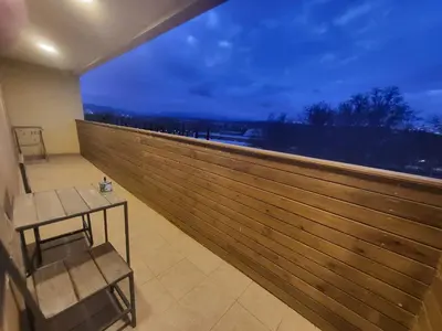 Un balcón o terraza de Piso céntrico de 3 habitaciones con terraza y vistas
