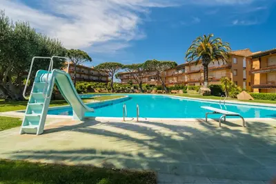 Piscina en o cerca de N-3 CALELLA DE PALAFRUGELL 4 PAX