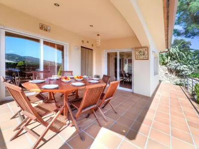Plano de Holiday Home Mas Ambros by Interhome