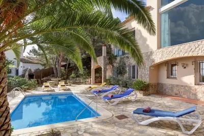 Piscina en o cerca de Balco del mar