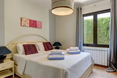 Cama o camas de una habitación en ES RACO