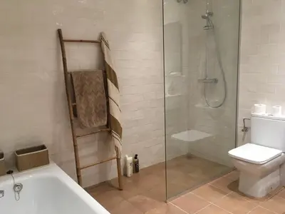 Un baño de LA CASONA