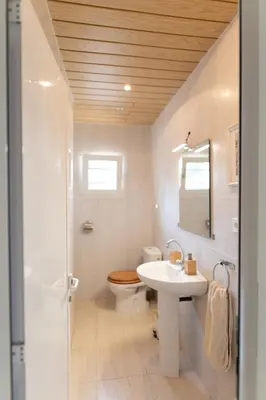 Un baño de CBA COSTA BRAVA - Santa Monica
