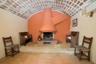 Zona de estar de Alquiler de casa rural completa: Masía del siglo XV en la Costa Brava