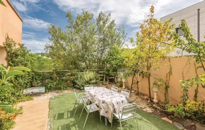 Jardín al aire libre en Villa Caravan 6 people 7 kms Lloret de mar