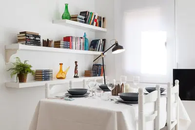 Biblioteca en el apartamento