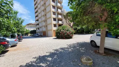 Edificio en el que se encuentra el apartamento