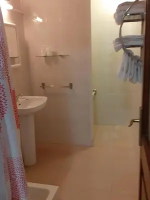 Un baño de Portal 17 Can Tort